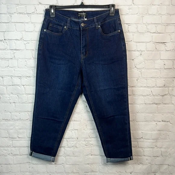 BloomChic Very Stretchy High Rise Dark Wash Cropped Jeans Size 12 & Plus Size 24 - Picture 3 of 7